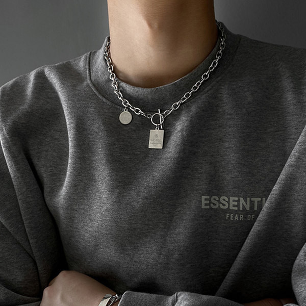 Vīriešu ķēde ar kulonu