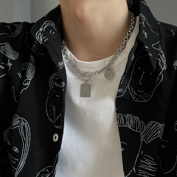 Vīriešu ķēde ar kulonu