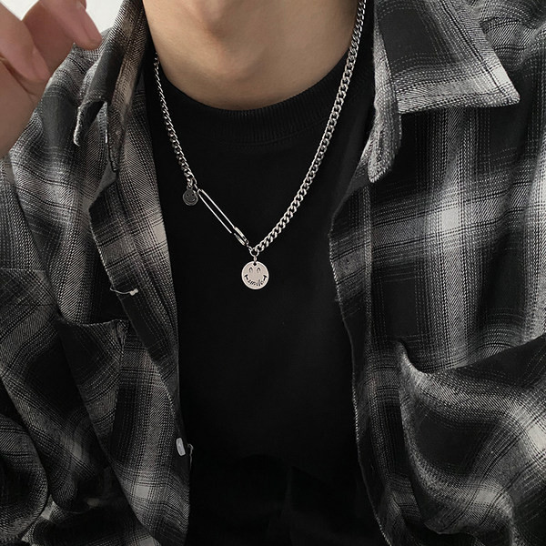 Jauna modeļa vīriešu ķēde ar smaida kulonu un uzrakstu