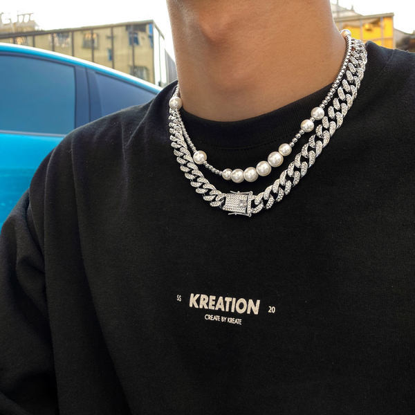 Modern férfi lánc kövekkel vagy gyöngyökkel