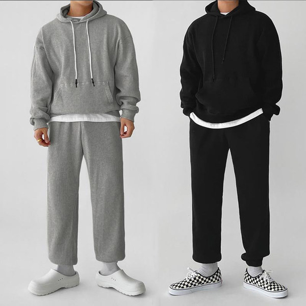 Vyriška apačia su kišenėmis