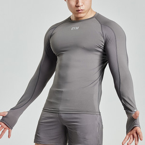 Sportos férfi nadrág fűzős