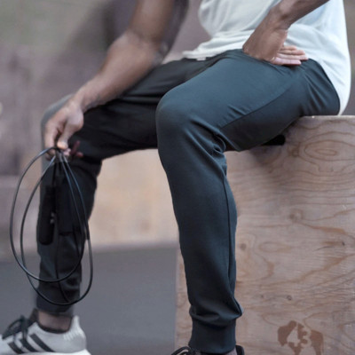 Vīriešu sporta biksītes ar kabatām