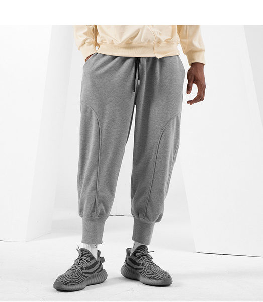 Sporta bikses ar kabatu un šņorēm