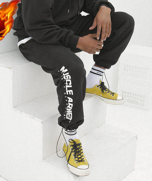 Vīriešu ikdienas bikses ar uzrakstiem