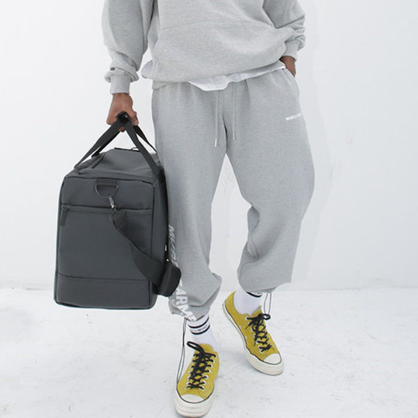 Vīriešu ikdienas bikses ar uzrakstiem