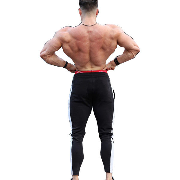 Pieguļošas vīriešu sporta bikses ar skavām un uzrakstiem