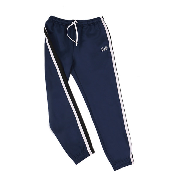 Alkalmi férfi nadrág csíkozással és felirattal