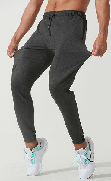 Sportinės vyriškos kelnės iš greitai džiūstančios medžiagos