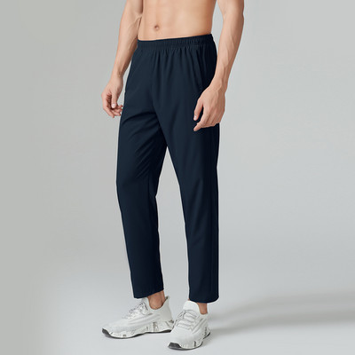 Bezmaksas raksta vīriešu bikses ar kabatu