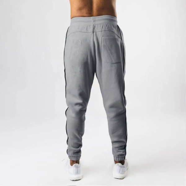 Steppelt férfi melegítőnadrág fűzővel és zsebbel