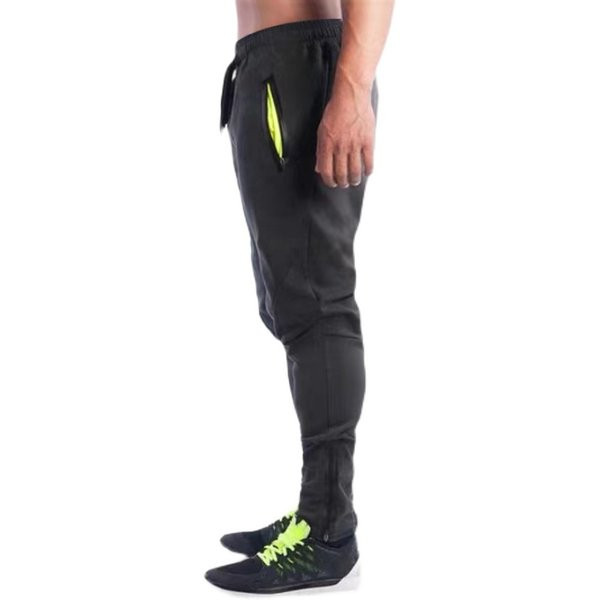 Vīriešu treniņbikses ar kabatu un saitēm