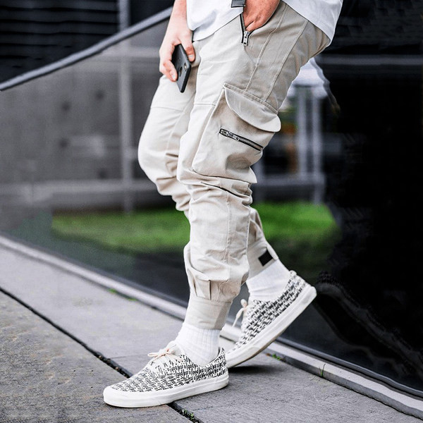 Sportiskas vīriešu bikses ar kabatām