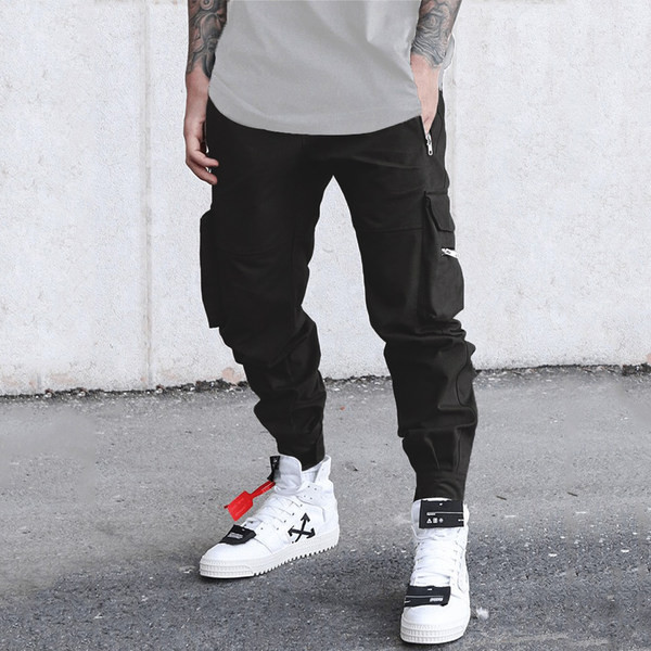 Sportiskas vīriešu bikses ar kabatām