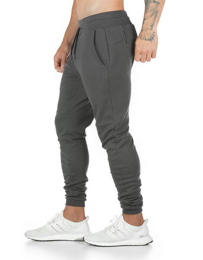 Kamuflāžas sporta bikses ar kabatu