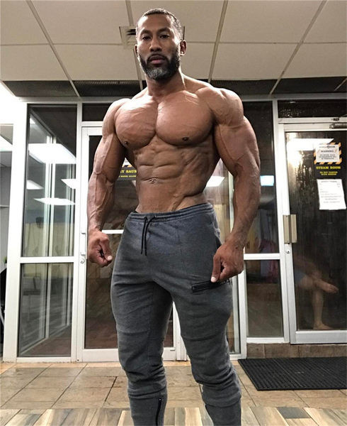 Jauna modeļa vīriešu sporta bikses ar kabatām