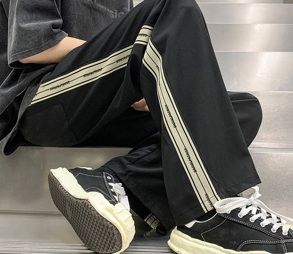 Sportiskas vīriešu apakšbikses ar apmalēm