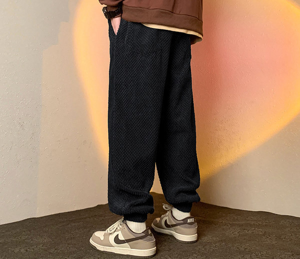 Logo sporta dibens vīriešiem