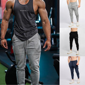 Sportnadrág zsebbel és fűzővel