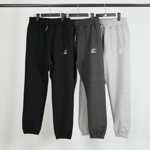 Vīriešu bikses ar kabatu trīs krāsās