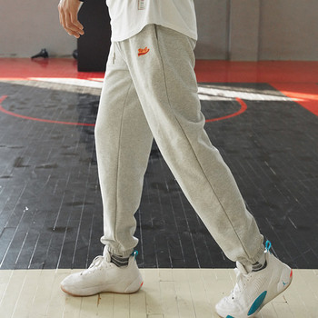 Спортен модел мъжки панталон с джоб