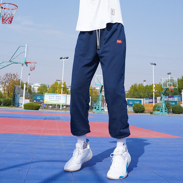 Αθλητικό μοντέλο ανδρικό παντελόνι με τσέπη