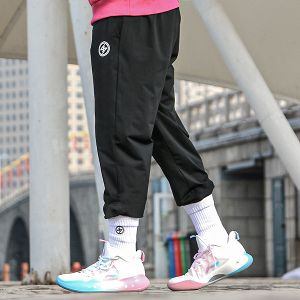 Ανδρικό αθλητικό παντελόνι με στάμπα