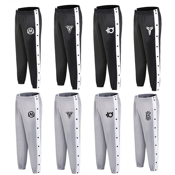 Férfi melegítőnadrág tömítéssel és mintával