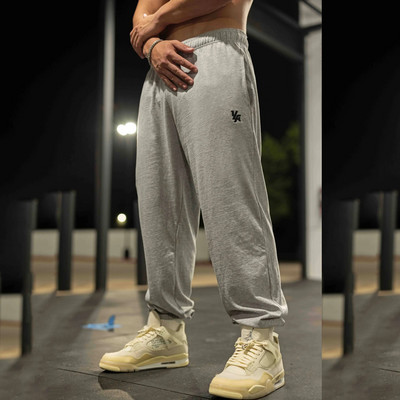 Мъжки спортен панталон с бродерия и ластик на крачолите
