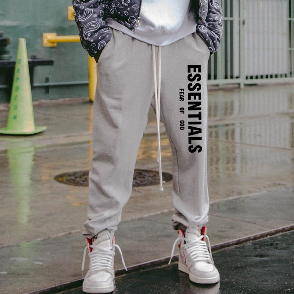 Vīriešu bikses ar divkrāsu uzrakstiem