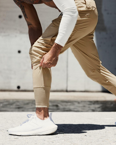 Férfi zsebes sportnadrág