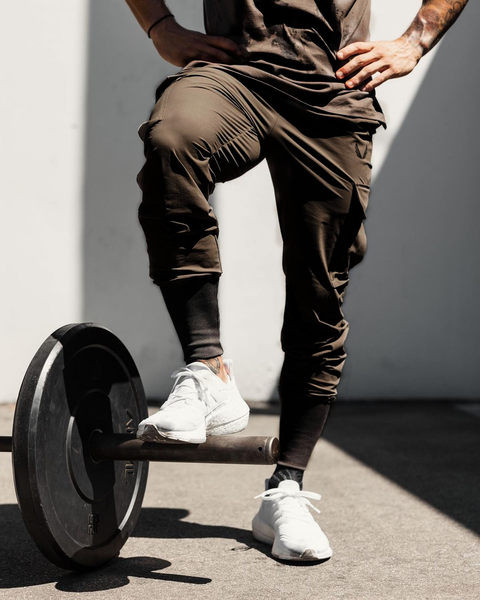 Férfi zsebes sportnadrág