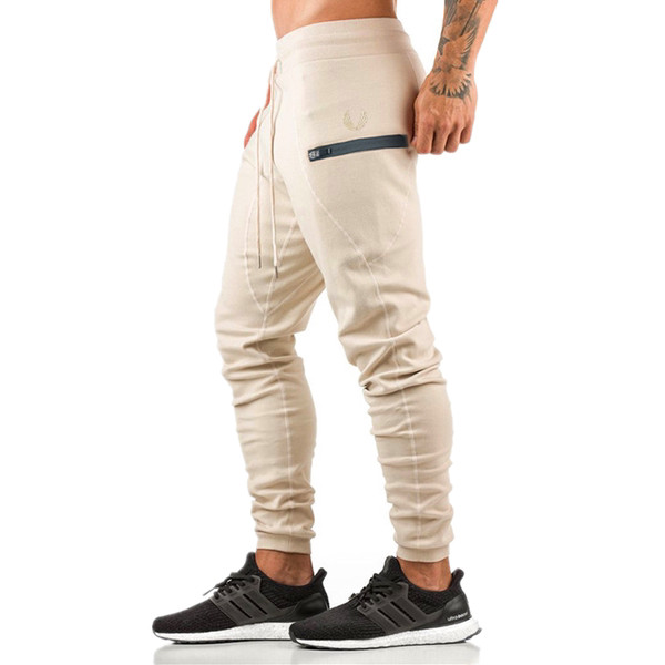 Sporta bikses ar sānu kabatu un šņorēm