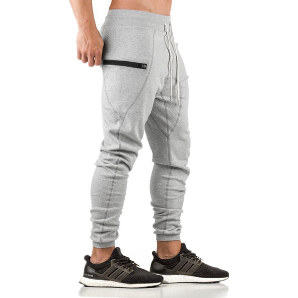 Sporta bikses ar sānu kabatu un šņorēm