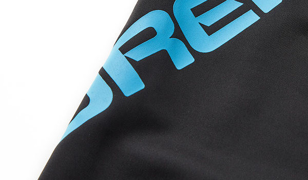 Fitnessre alkalmas férfi testreszabott leggings