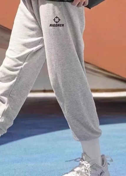 Ikdienas bikses ar apdruku vīriešiem