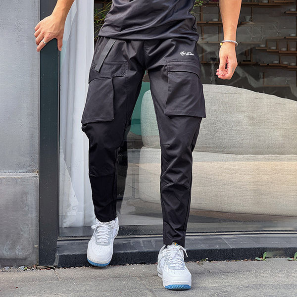 Muške hlače sa sportskim modelom džepa