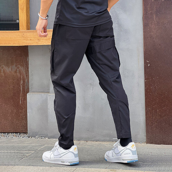 Muške hlače sa sportskim modelom džepa