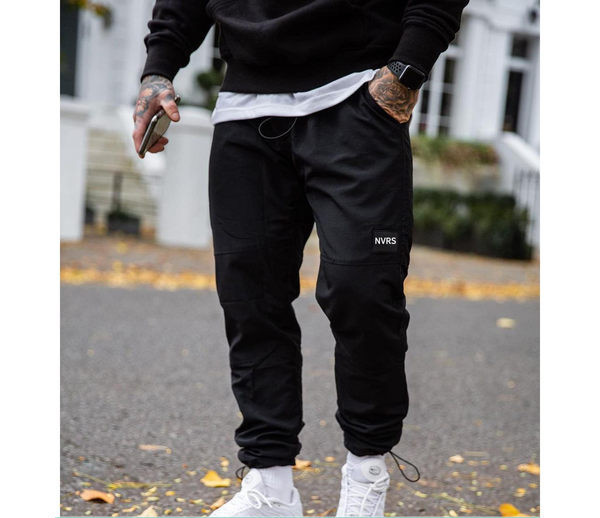 Vīriešu sporta bikses ar mežģīnēm