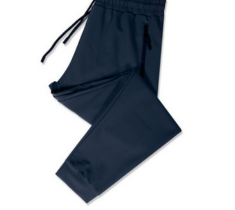 Férfi sportnadrág - tiszta, zsebes modell