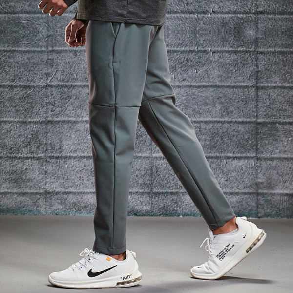 Vīriešu sporta bikses - ar kabatu un šņorēm