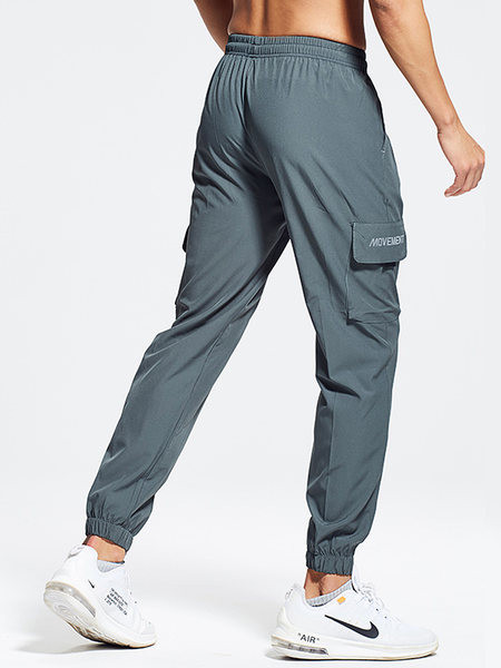 Sportos férfi nadrág zsebekkel