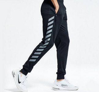 Férfi nyomott sport alsó