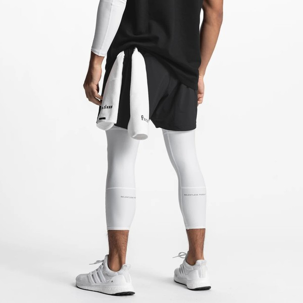 Ανδρικό αθλητικό σορτς - με επιγραφή