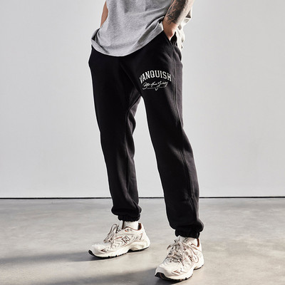 Férfi alsók felirattal