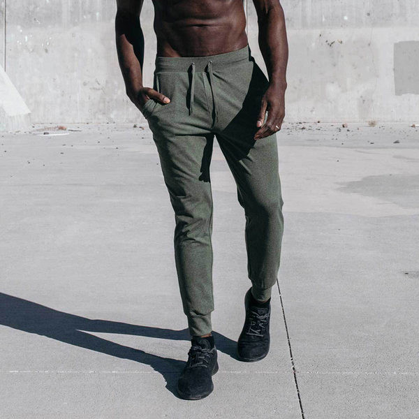 Sportiskas vīriešu bikses ar kabatu un uzrakstu