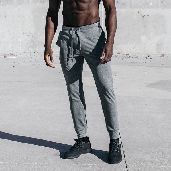 Sportiskas vīriešu bikses ar kabatu un uzrakstu