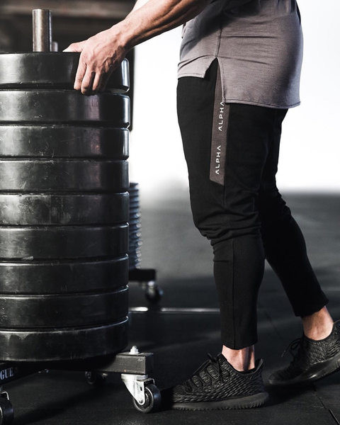 Bezmaksas raksta vīriešu bikses ar apmali