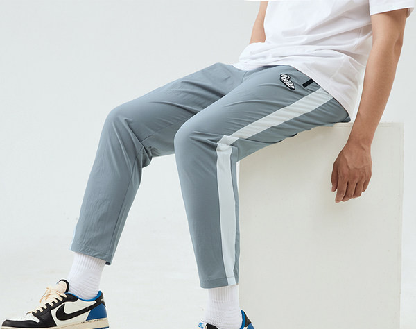 Ikdienas sporta bikses ar šņorēm un šņorēm