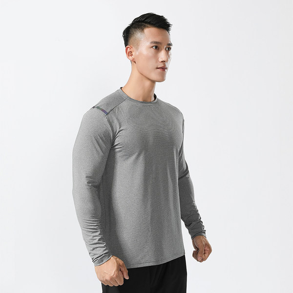 Tiszta férfi blúz ovális nyakkivágással